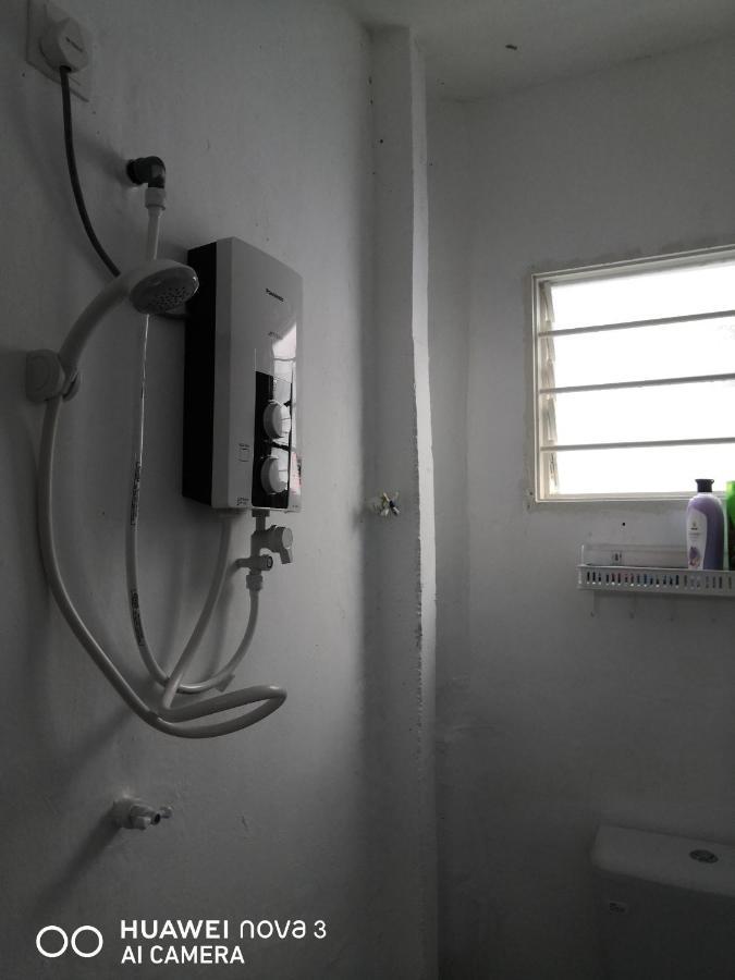 Abah 2 Room Homestay Pasir Gudang Zewnętrze zdjęcie